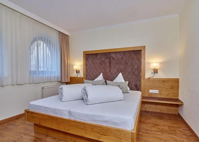 Alp Tiroler Adler Apartmanhotel 4*
