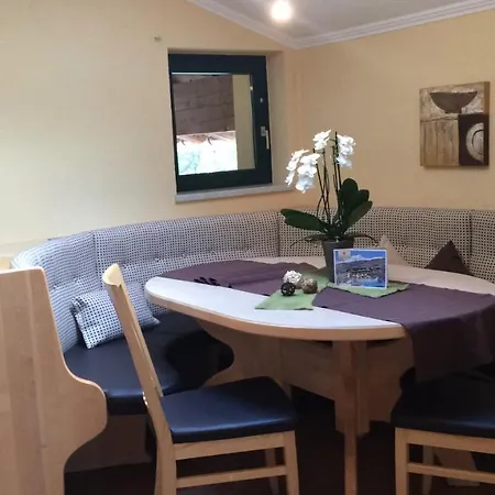 Alp Tiroler Adler מלון דירות זולדן