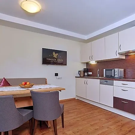 Alp Tiroler Adler Apart-hotel 4*