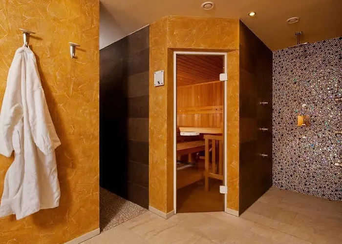 Alp Tiroler Adler Апарт-готель