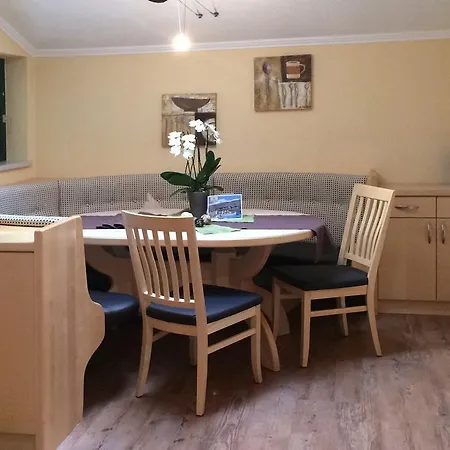 Alp Tiroler Adler Апарт-готель Зельден