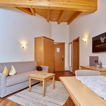 Alp Tiroler Adler Апарт-отель 4*